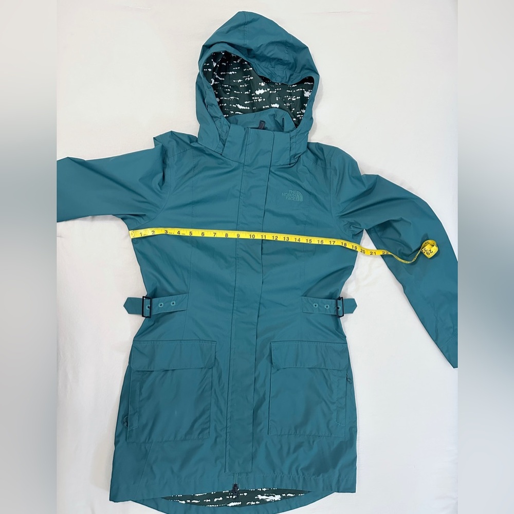 The North Face Tomales Bay Jacket - Jasper Green - S - Picture 9 of 12